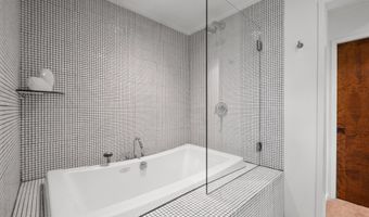 3735 Tremont Ln, Ann Arbor, MI 48105