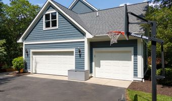 1977 EMERALD GLEN Ct NE, Ada, MI 49301