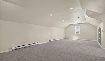 5765 SNOWBERRY Dr, Cheyenne, WY 82009
