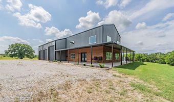 460 Rolling Hills Blvd, Alvord, TX 76225
