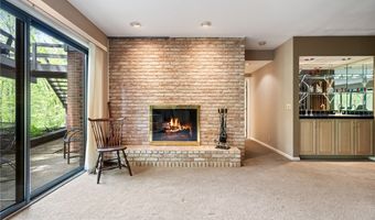 540 Bent Creek Oval, Aurora, OH 44202