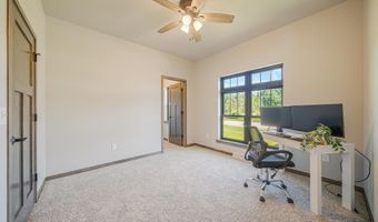 2005 E RIDGE HAVEN Ln, Appleton, WI 54913