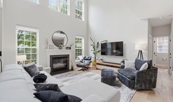 705 N ASHTON St, Alexandria, VA 22312