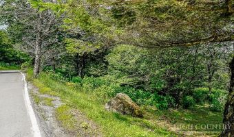 512 Oz Rd, Banner Elk, NC 28604