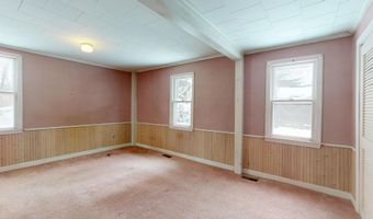 139 Fletcher Rd, Auburn, ME 04210