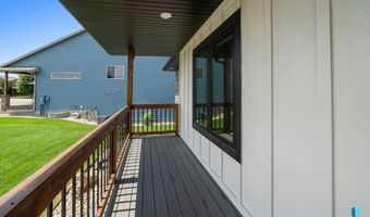 2820 E Daybreak Cir, Brandon, SD 57005