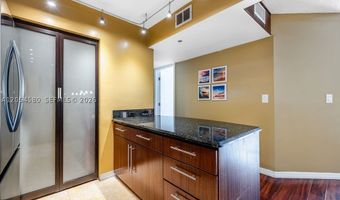 19999 E Country Club Dr 1302, Aventura, FL 33180