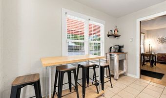 416 NW 7Th St, Bentonville, AR 72712