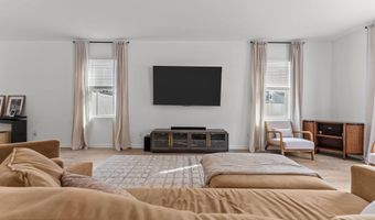 51 Walkabout Dr, Aberdeen, NC 28315