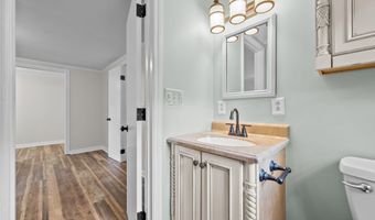 254 Woodland Church Rd, Albertson, NC 28508