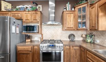 5216 N Colonial, Bel Aire, KS 67226