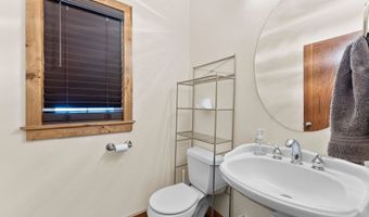 16711 Thompson Rd, Brookings, OR 97415