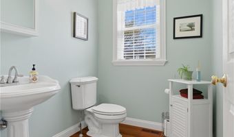 23 Whipple Rd, Glocester, RI 02814