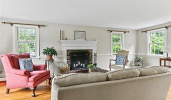373 Fletcher Rd, North Kingstown, RI 02852