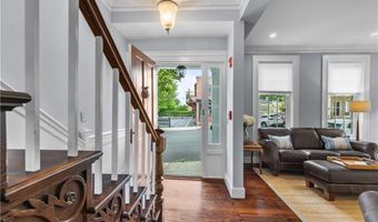 44 Bradford St 49, Bristol, RI 02809
