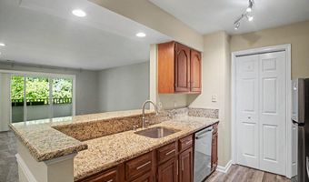 7718 LAFAYETTE FOREST Dr 176, Annandale, VA 22003