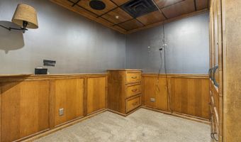 27 W530 High Lake Ave, Winfield, IL 60190