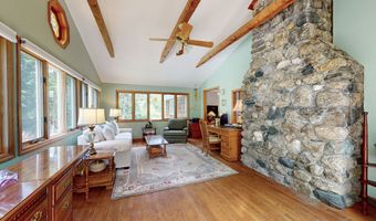 10 Baxter St, Danbury, CT 06811