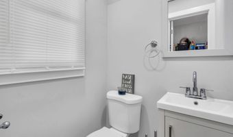 3 Widgeon Dr, Bayville, NJ 08721