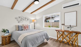 743 Akumu St, Kailua, HI 96734