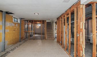 3905 Ontario St, Ames, IA 50014