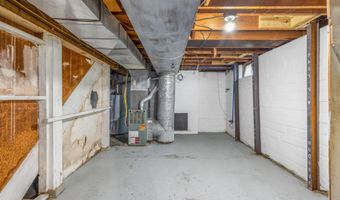 1015 N 13th St, Beatrice, NE 68310