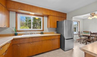 235 School St, Amherst, WI 54406