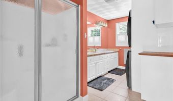 5 WEYMOUTH Ln, Coventry, RI 02816