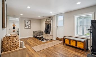 1102 E 2nd St, Anamosa, IA 52205