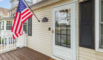 76 Morris Ave, Belford, NJ 07718