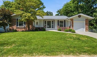893 Oklahoma Ave, Ballwin, MO 63021
