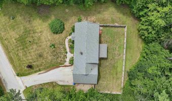 1 Woodland Cir, Bow, NH 03304