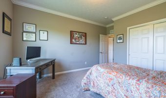 3028 Canterbury Ct, Albany, OH 45710