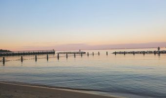 1252 CREEK Dr, Annapolis, MD 21403