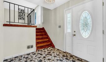 103 Hallberg Ave, Bergenfield, NJ 07621