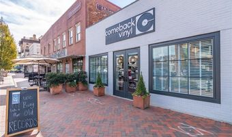 1102 Pine Grove Dr, Alpharetta, GA 30009