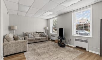 525 7th St, Altavista, VA 24517