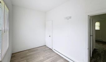 204 MAIN Ave, Matherville, IL 61231