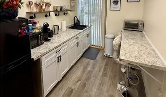 1515 Smith St J, North Providence, RI 02911