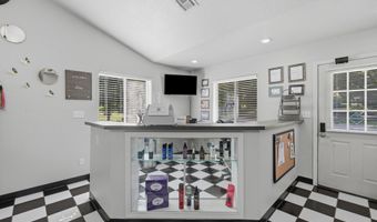 32 Throneberry Trl, Anderson, MO 64831