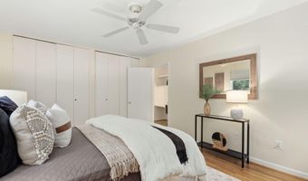 10619 KENILWORTH Ave 202, Bethesda, MD 20814