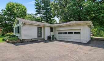 8590 Lynnehaven Dr, Amberley, OH 45236