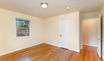 5852 LOWELL Ave, Alexandria, VA 22312