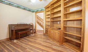 4181 N Farm Road 35, Ash Grove, MO 65604