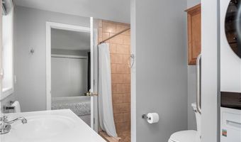 190 Brookhaven Rd, North Kingstown, RI 02852