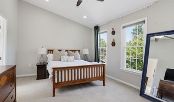 6152 WELLINGTON COMMONS Dr, Alexandria, VA 22310