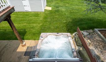 33 Hobart Hill Rd, Brookline, NH 03033