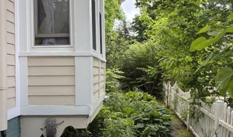 52 S Allen St, Albany, NY 12208