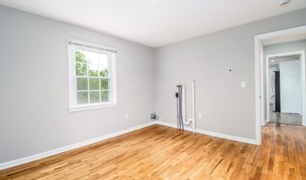 17 Alan Ave, Danbury, CT 06811