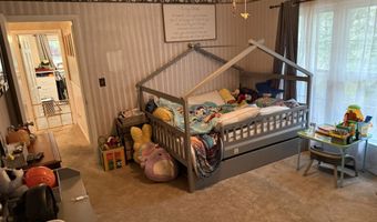 28 Cambridge Ct, Anderson, IN 46012